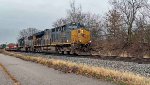 CSX 3305 leads M369.